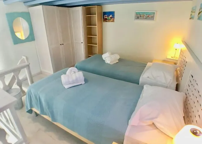 Elysia House אורנוס